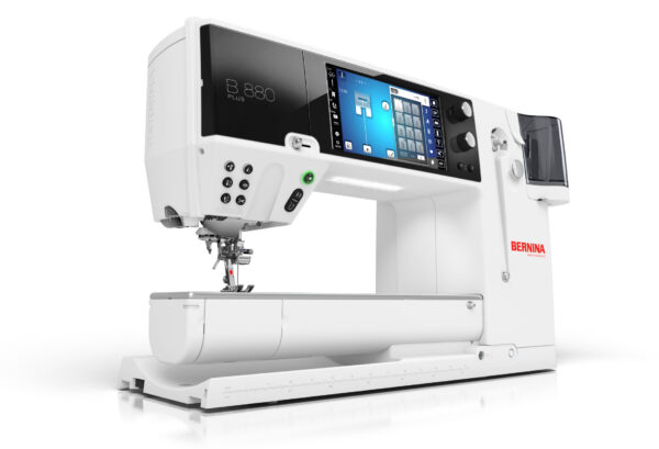 BERNINA 880 PLUS: Highest quality in sewing and embroidery