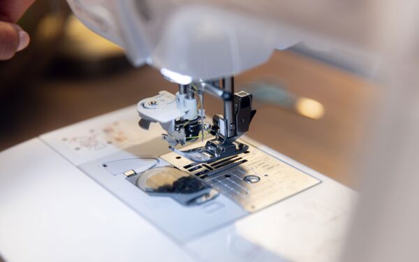 Brother NV27SE Ex-Demo Sewing Machine - Image 5